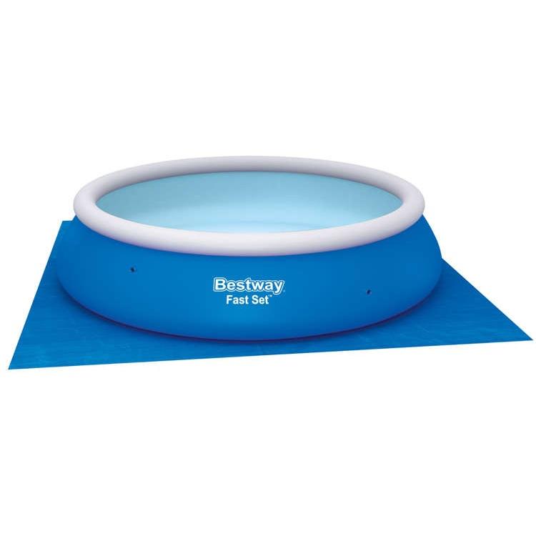 Bestway poolmatta 396x396cm – hållbar och skyddande, förhindrar skador och håller vattnet varmt