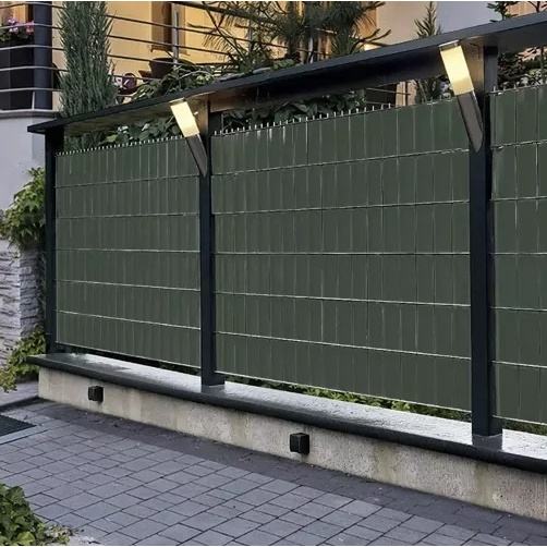 Grön 630g/m2 stängseltejp – kraftigt panelstängselskydd med klämmor (19cm x 35m) UV-beständig och väderbeständig