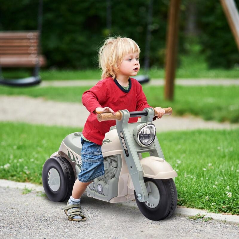 Barn åker i bil med musik och bubblor, småbarnsfordon för åldrarna 2-5