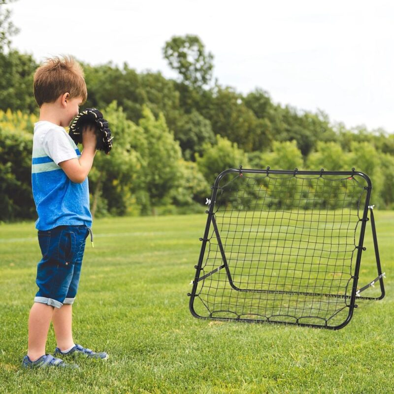 Black Steel Football Rebounder Wall för träning och lek – Justerbar 96x80x96cm