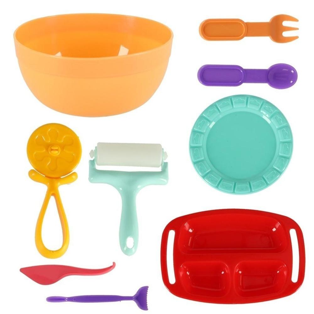 Kids Pasta Maker Play Set med plastdeg och tillbehör