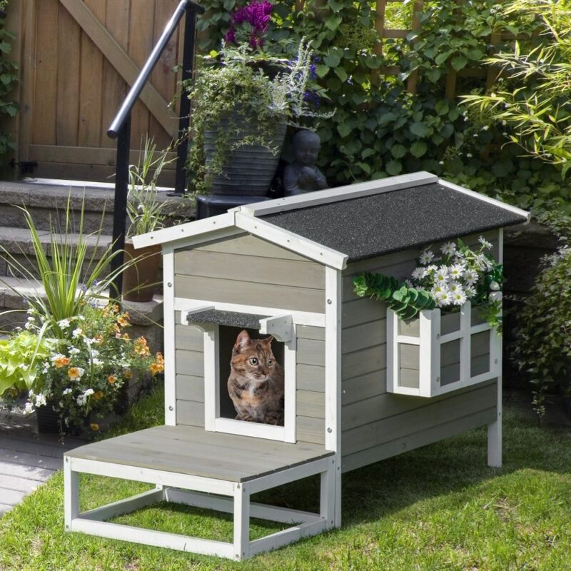 Gran Wood Cat House med terrass och balkong, grått och vitt