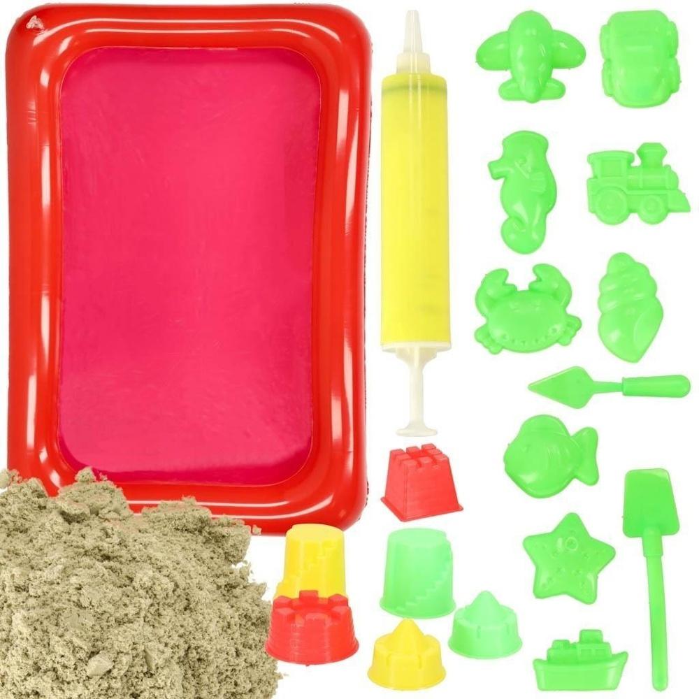 2 kg Kinetic Sand Set med formar, pump och uppblåsbar sandlåda Beige