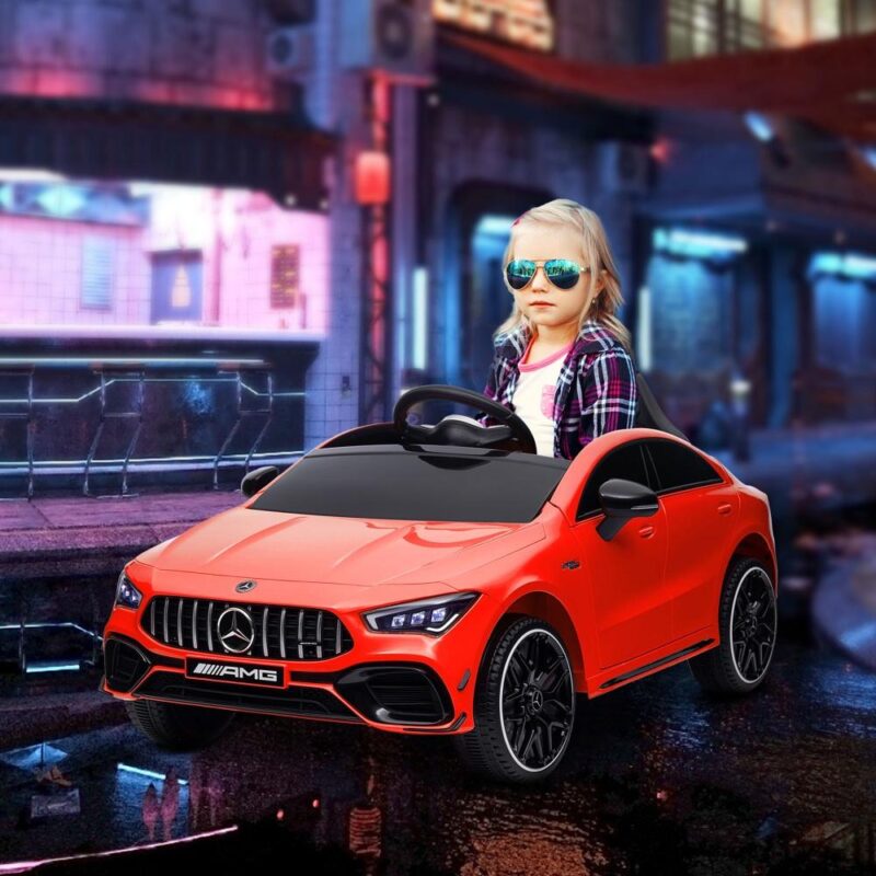 Licensierad Mercedes-AMG CLA 45 barnelbil med fjärrkontroll, musik och belysning