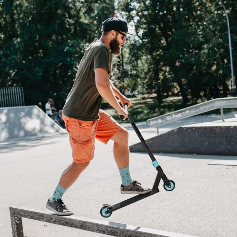 Svart stuntskoter i aluminium med ABEC 9-lager, 10 cm hjul för tonåringar och vuxna