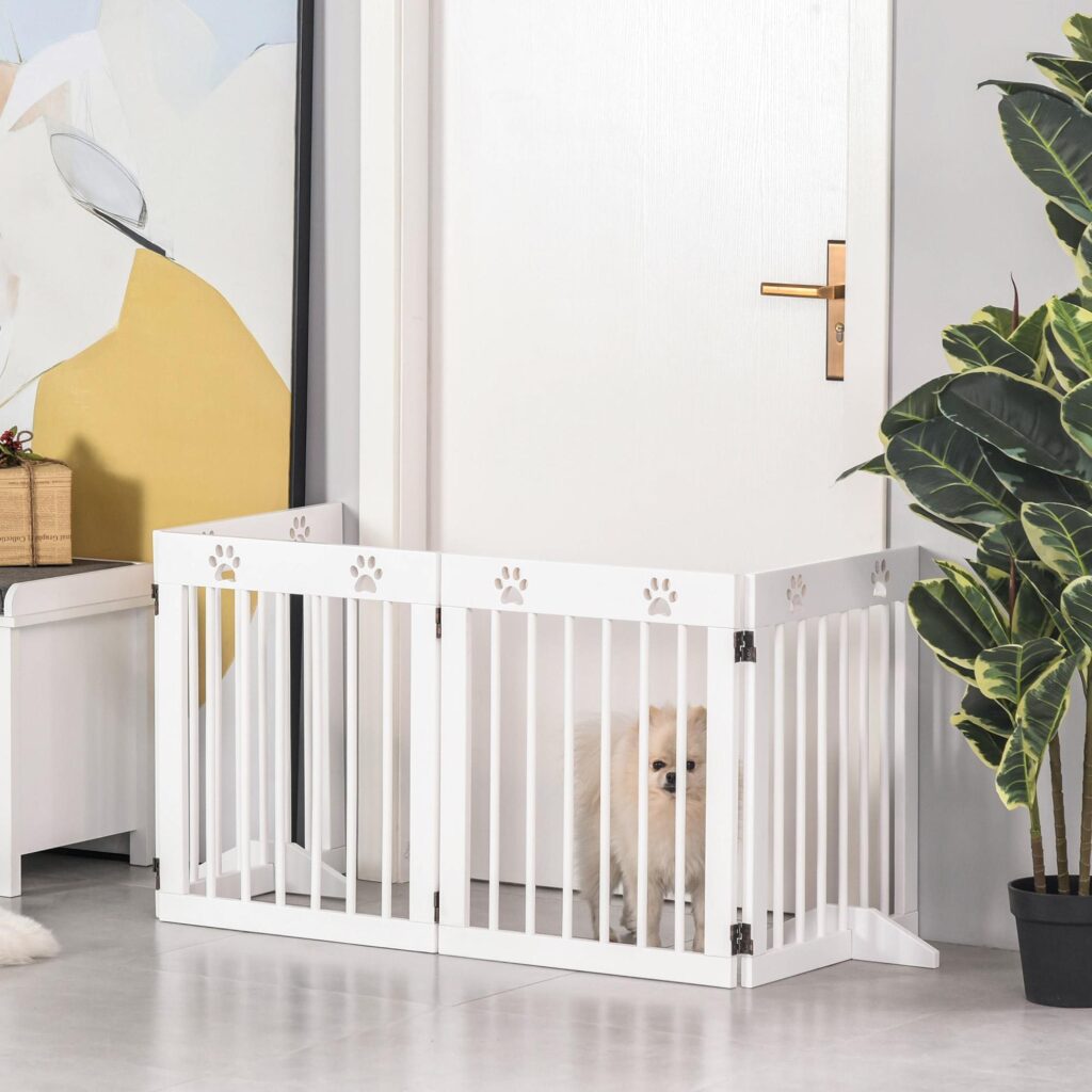 4-delad hundbarriärgrind med hopfällbar design - robust furu och platsbesparande förvaring för små hundar