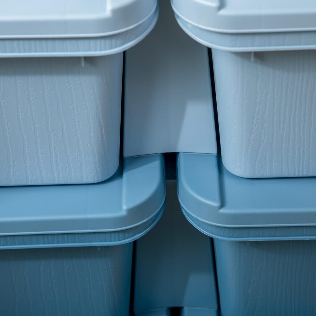 Plastförvaringslåda med 6 stora lådor - kompakt och barnvänlig arrangör för barnrummet